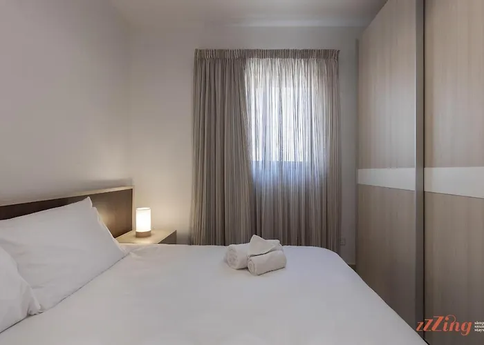 Seaview 2 Bedroom Beach Apartment